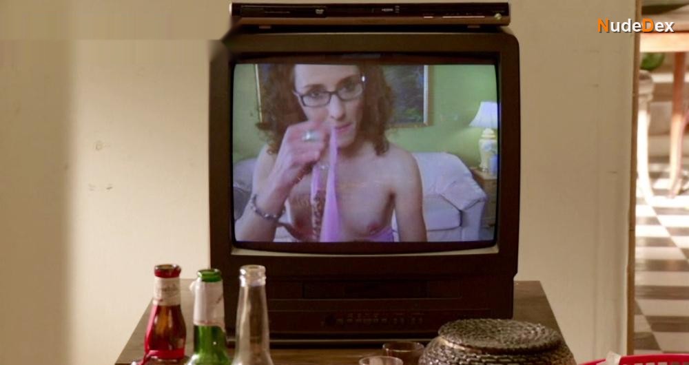 Lindsey Ahern in Sex Pot, photo 20