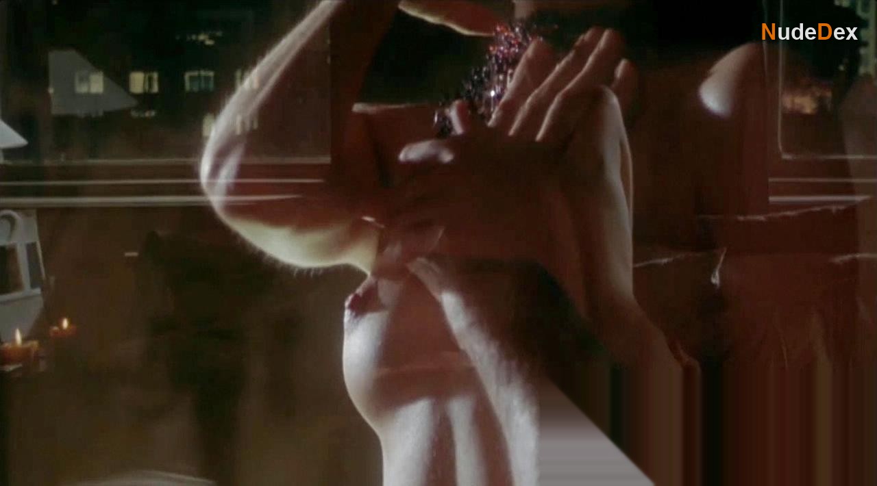 Lisa Barbuscia in Highlander, photo 8