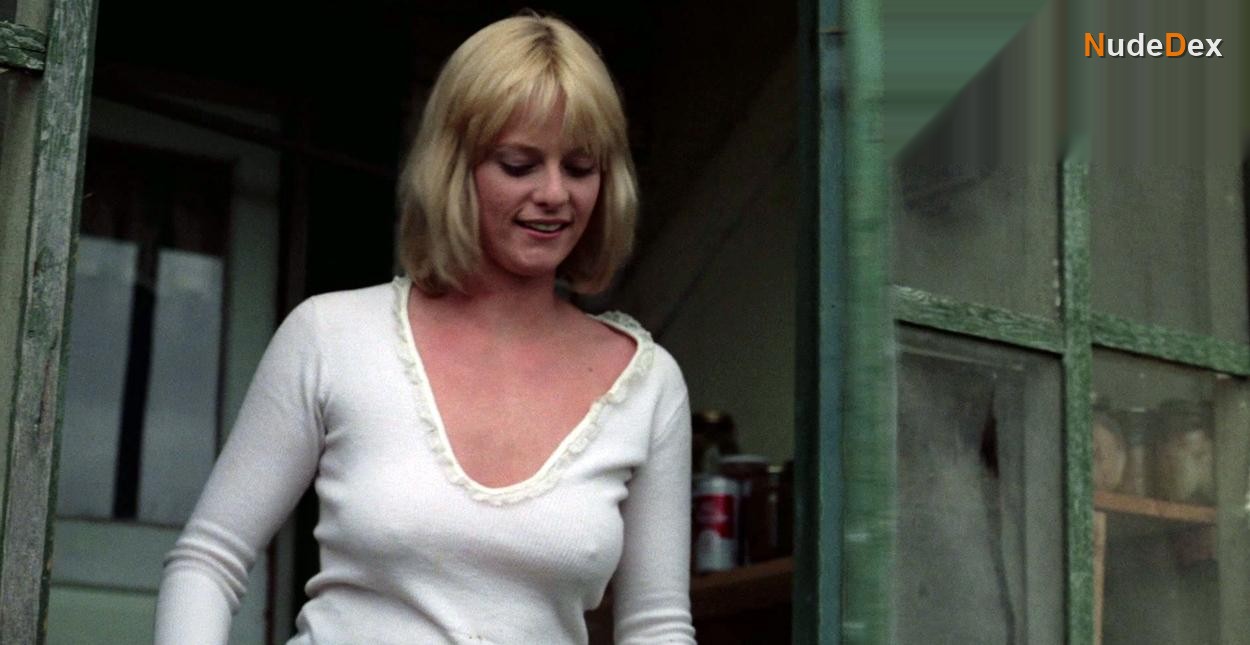Lisa Blount in An Officer And A Gentleman, photo 4