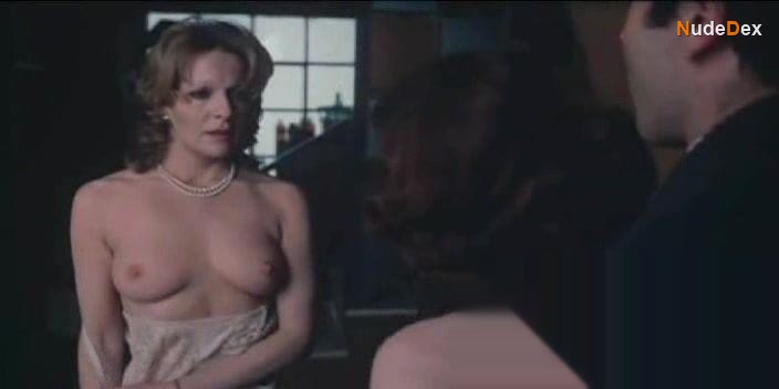 Lisa Gastoni in Submission, photo 5