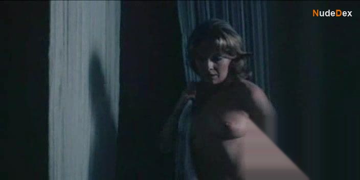 Lisa Gastoni in Submission, photo 11