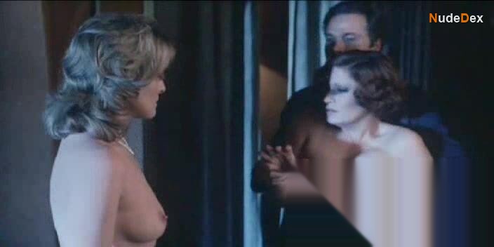 Lisa Gastoni in Submission, photo 20