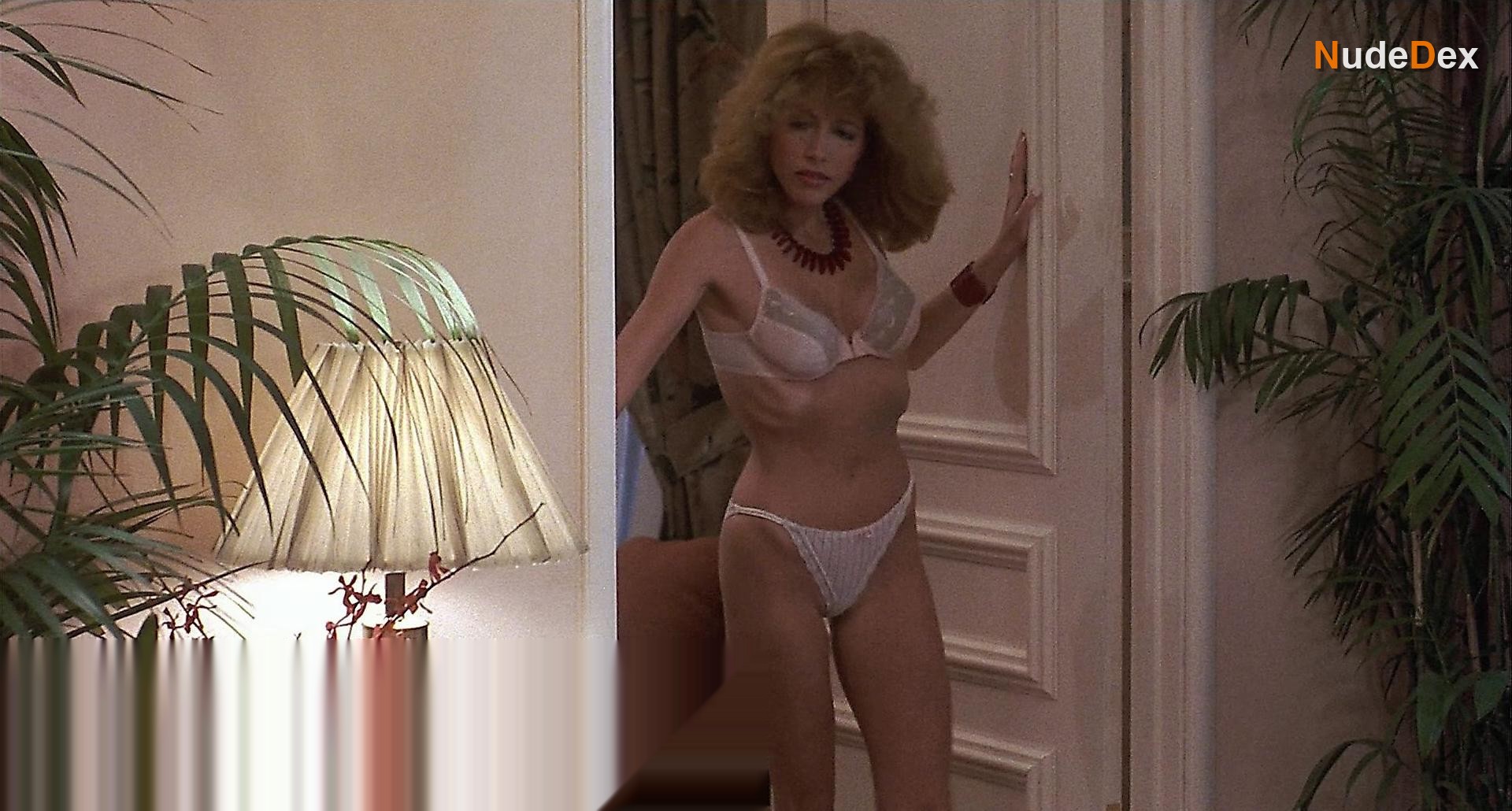 Lisa London in Private Resort, photo 6