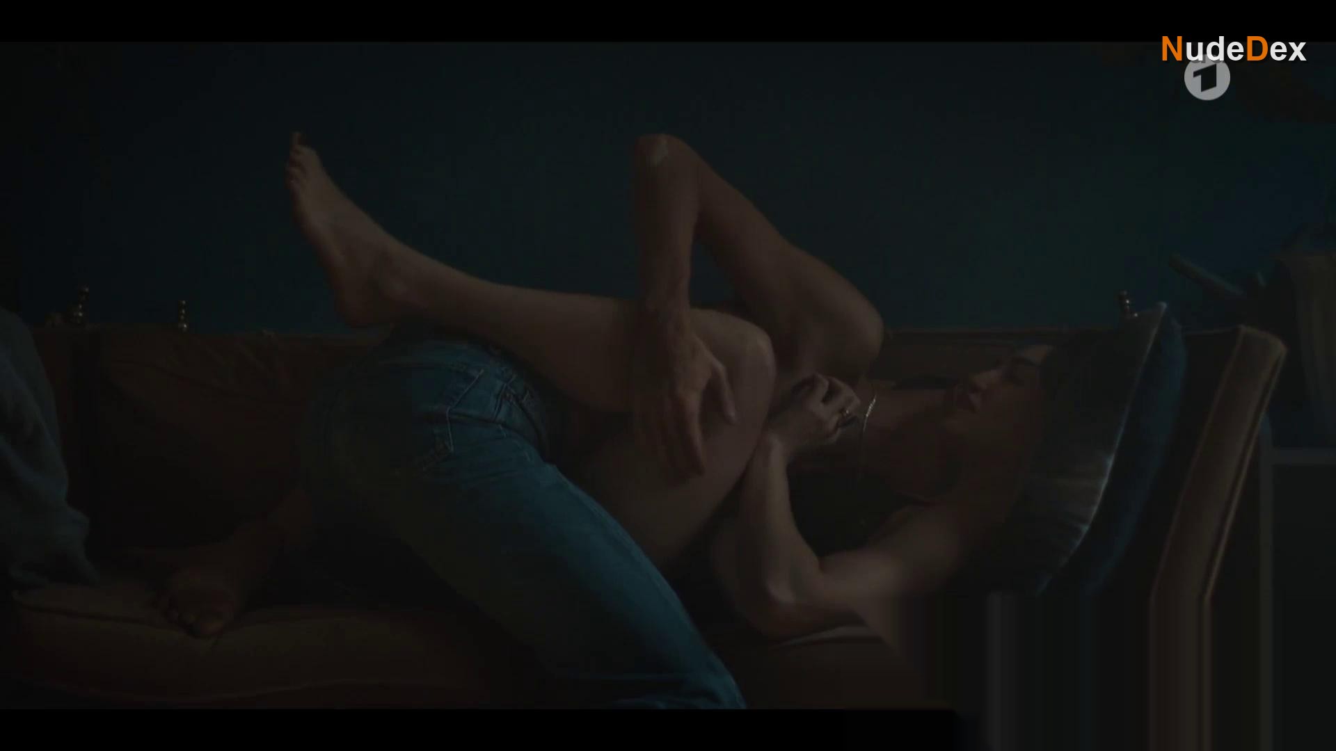 Lisa Ullrich in Made In Germany, photo 5