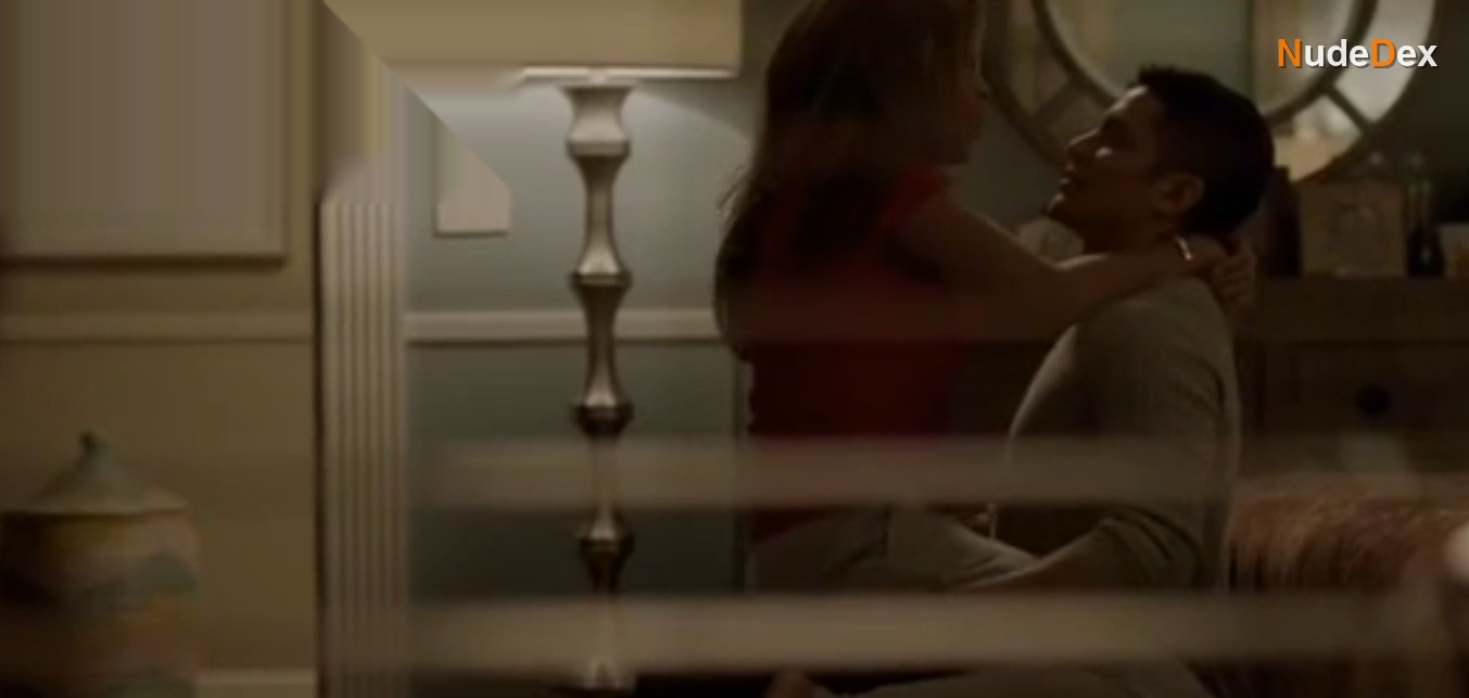Lisa Vidal in Being Mary Jane, photo 1