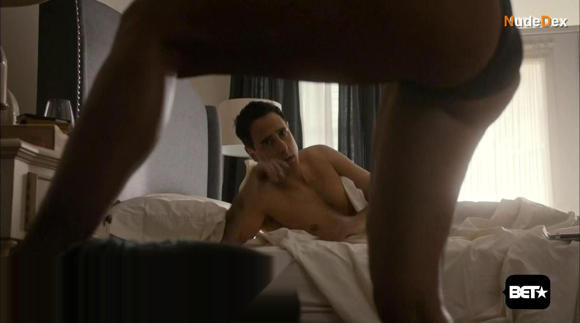 Lisa Vidal in Being Mary Jane, photo 13