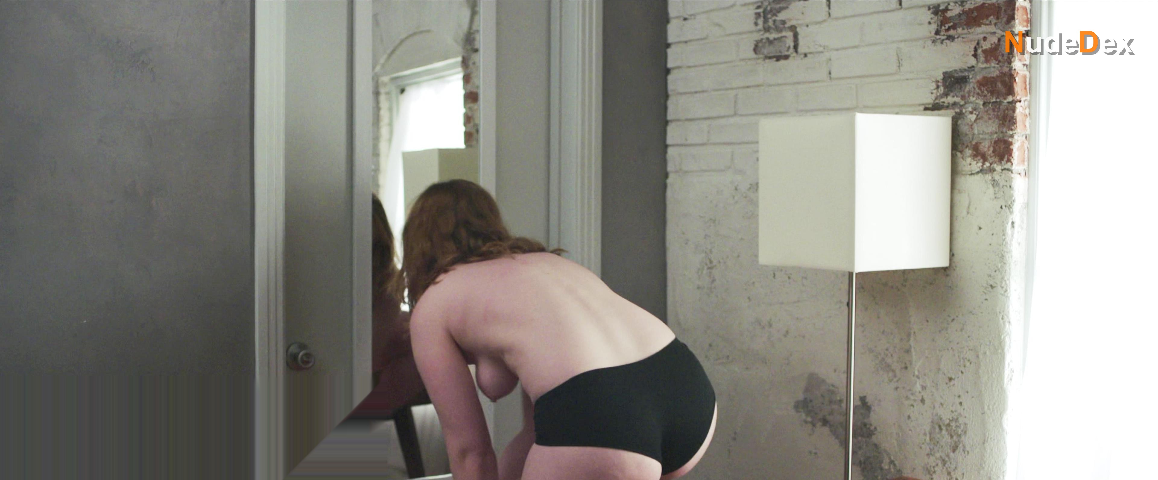 Liv Hewson in Under My Skin, photo 3