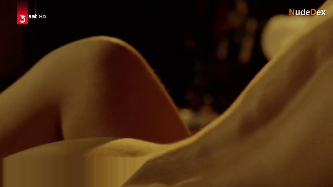 Liv Lisa Fries in Sie Hat Es Verdient, photo 9