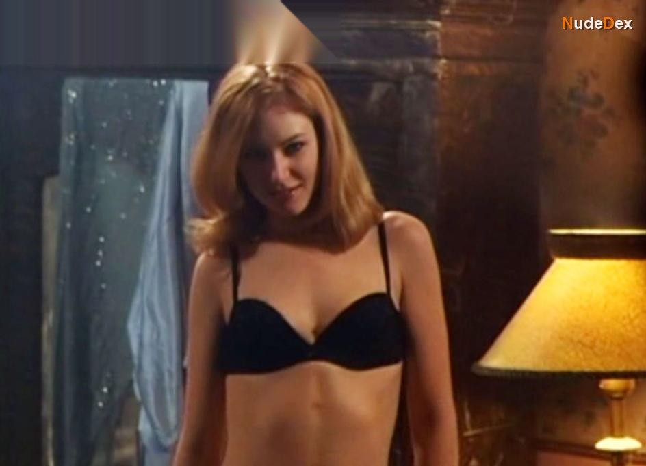 Liz Crawford in The Clown At Midnight, photo 5