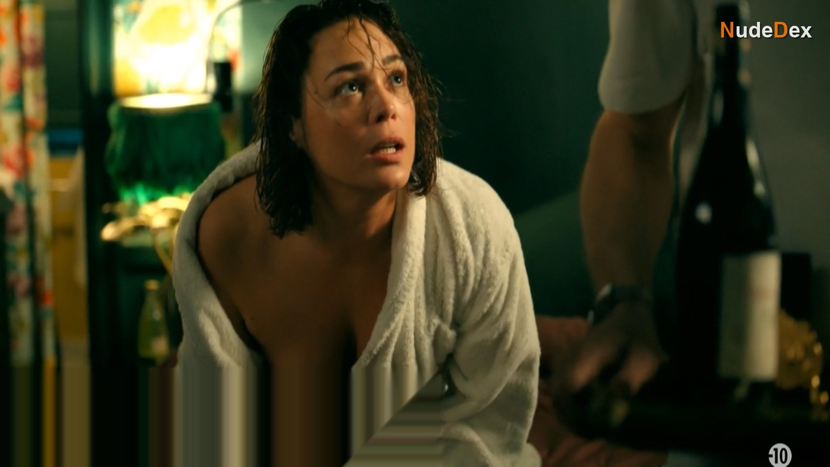 Lola Dewaere in Mademoiselle Holmes, photo 1