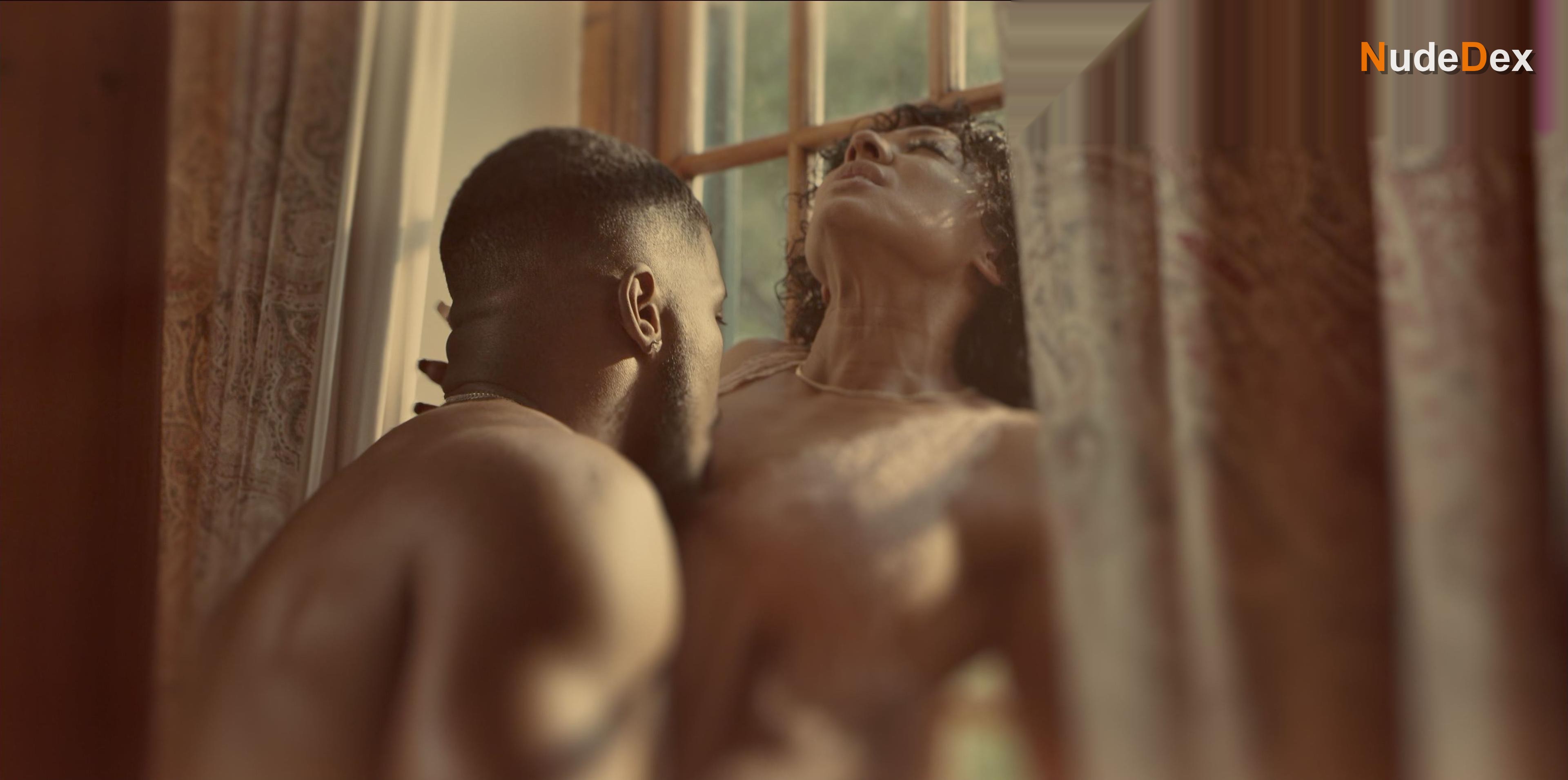 Lorcia Cooper Khumalo in Fatal Seduction, photo 11