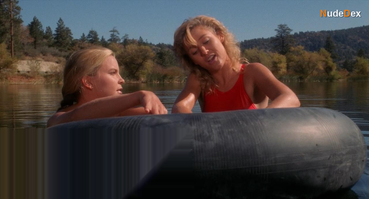 Lori Birdsong in Munchies, photo 1
