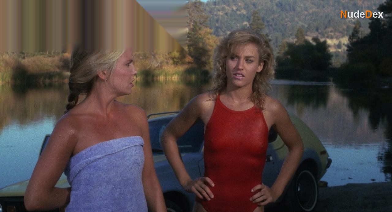 Lori Birdsong in Munchies, photo 9