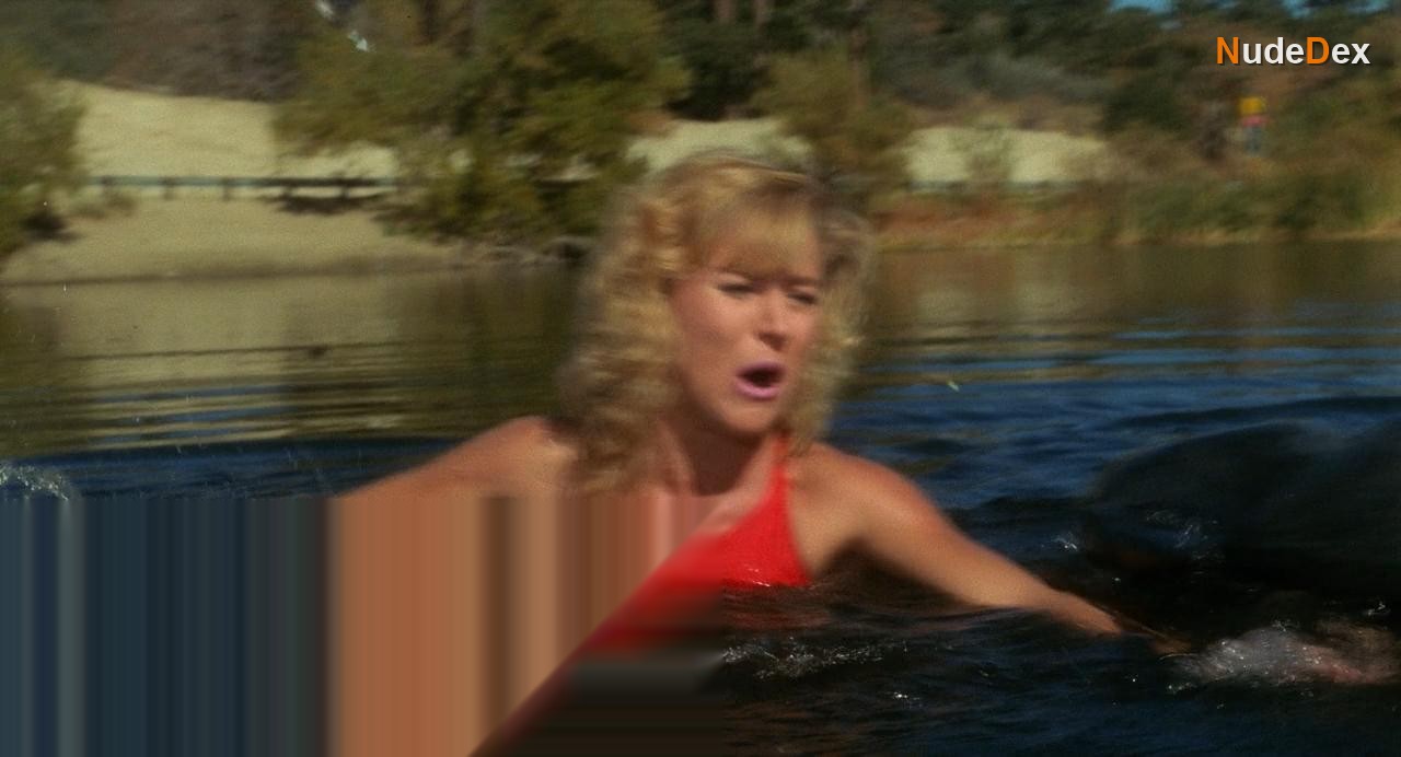 Lori Birdsong in Munchies, photo 11