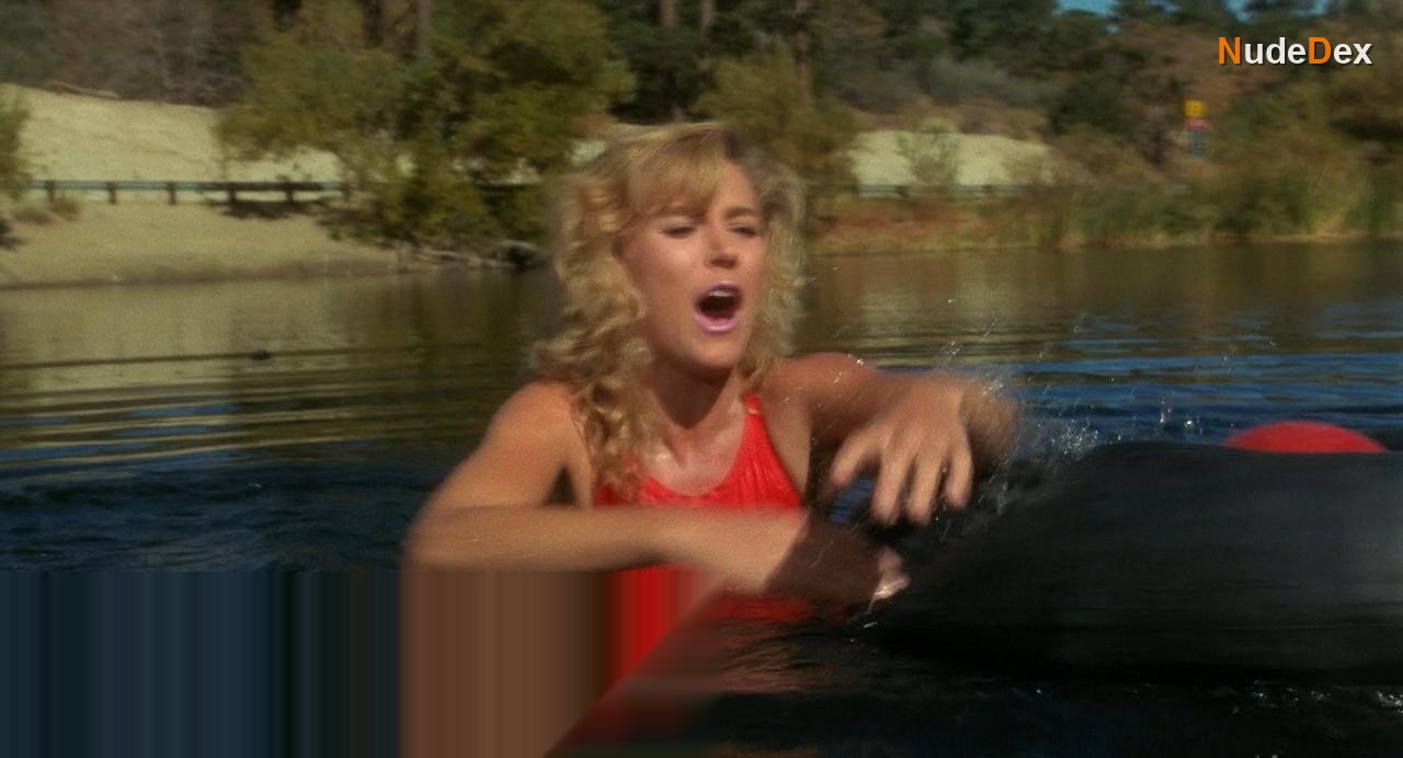 Lori Birdsong in Munchies, photo 15