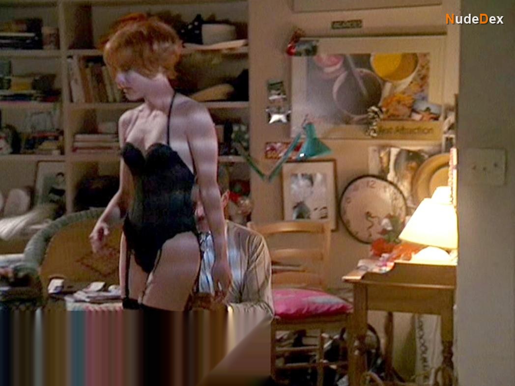 Lori Petty in Cadillac Man, photo 6