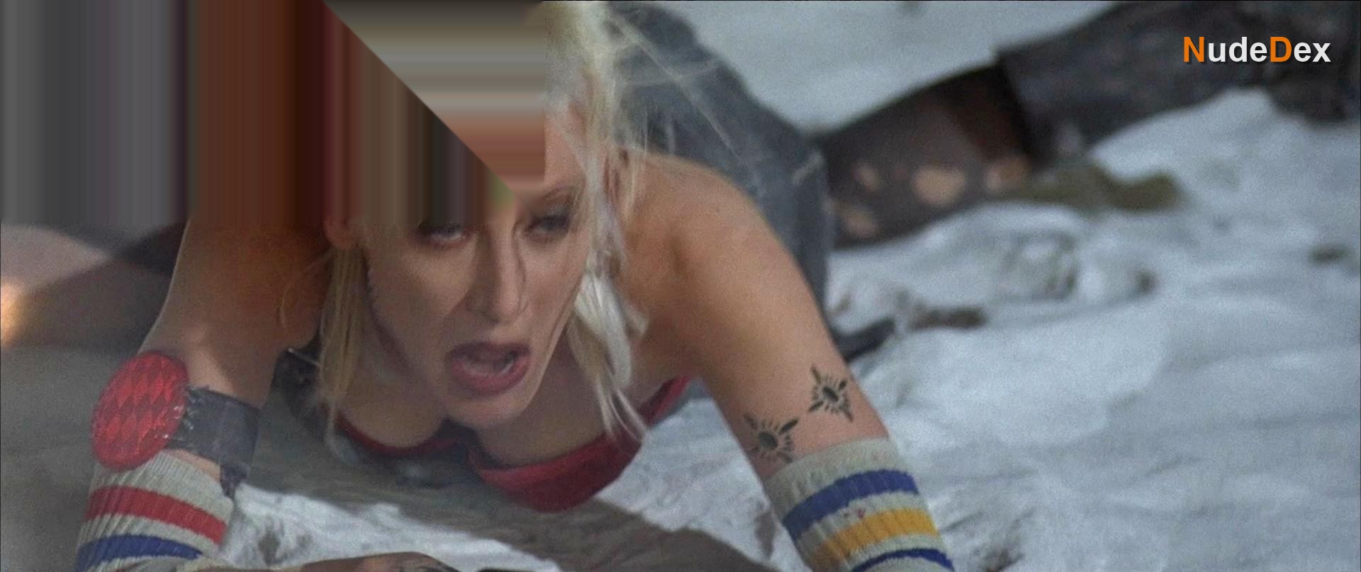Lori Petty in Tank Girl, photo 10