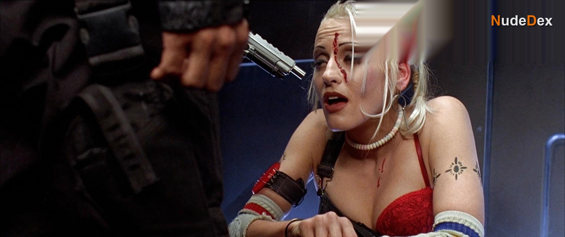 Lori Petty in Tank Girl, photo 12
