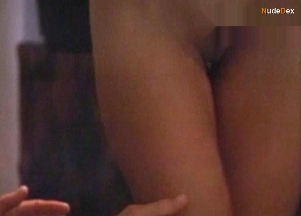 Lorissa Mccomas in Lap Dancing, photo 6