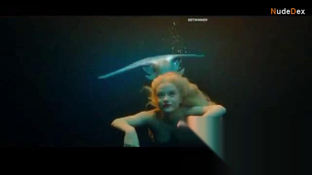 Lou Gala in Une Sirene A Paris, photo 1
