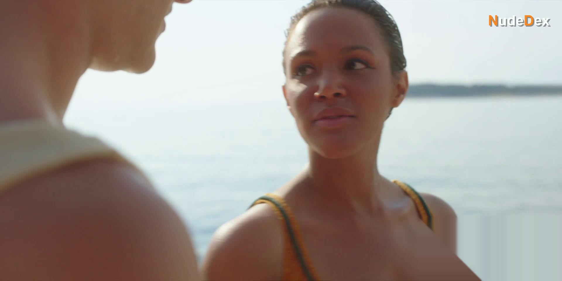 Louisa Binder in Hotel Portofino, photo 7