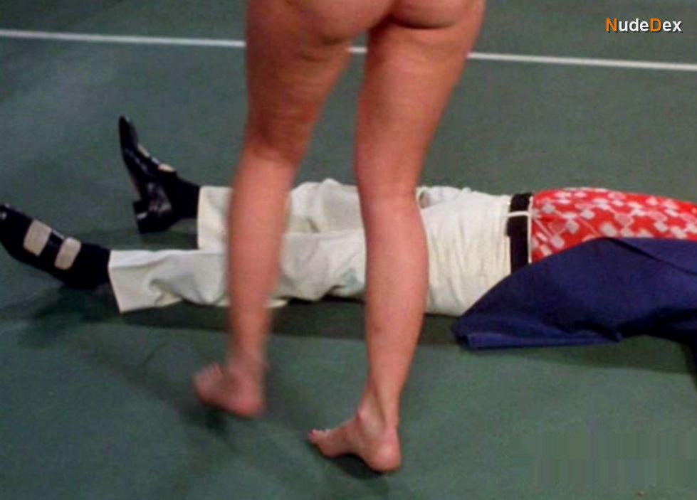 Raven De La Croix in The Happy Hooker Goes To Washington