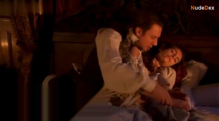 Louise Monot in Le General Du Roi, photo 2