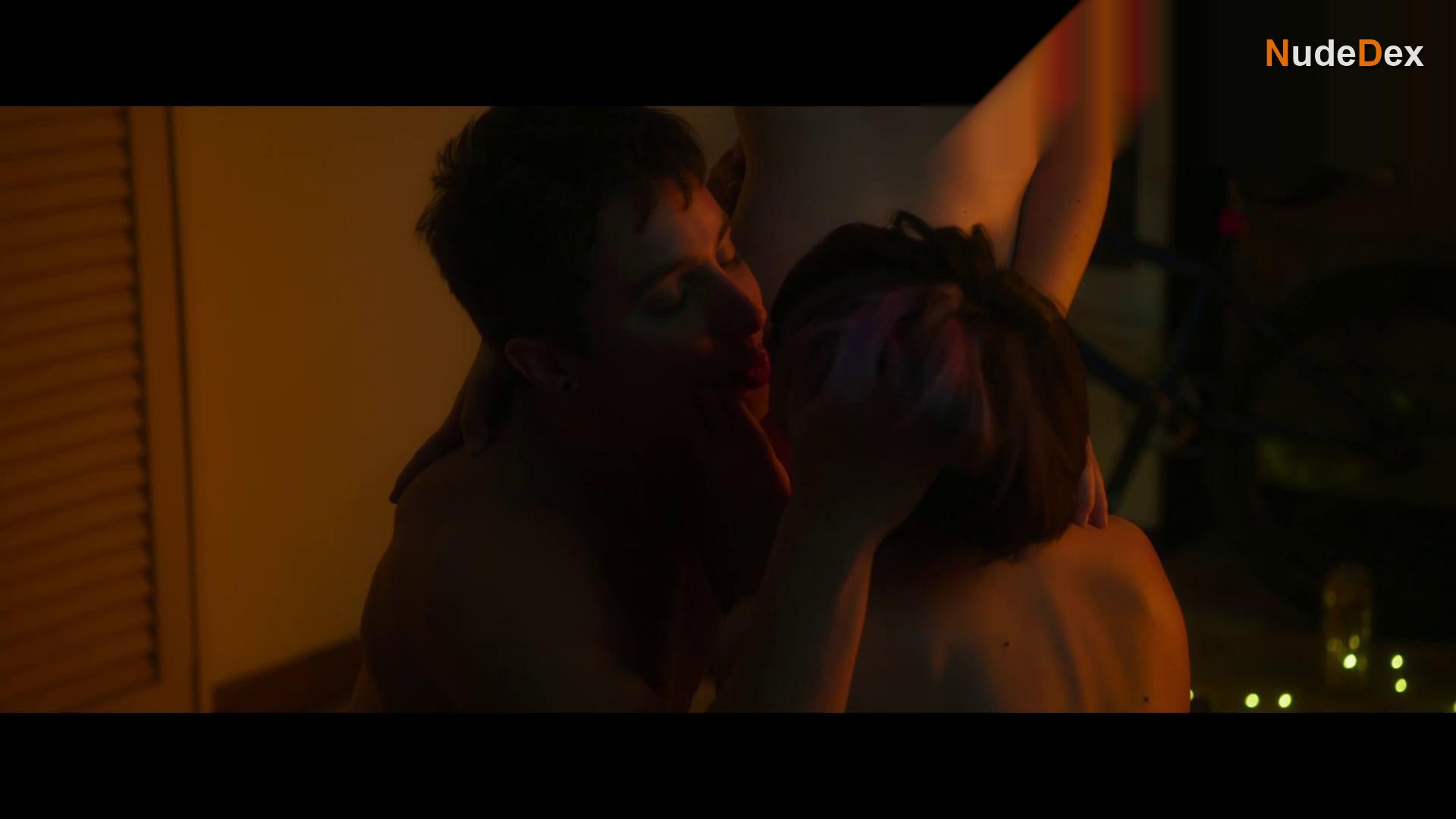 Luciana Grasso in Vera And The Pleasure Of Others, photo 27