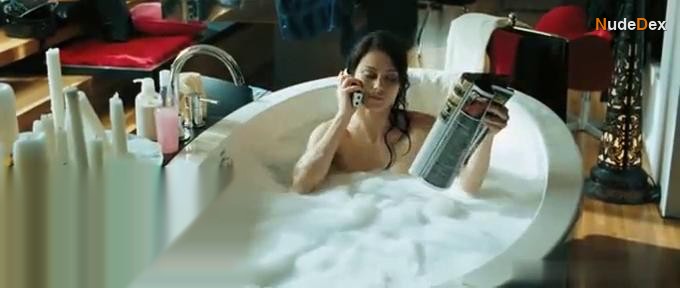 Lucie Laurier in Nitro, photo 7