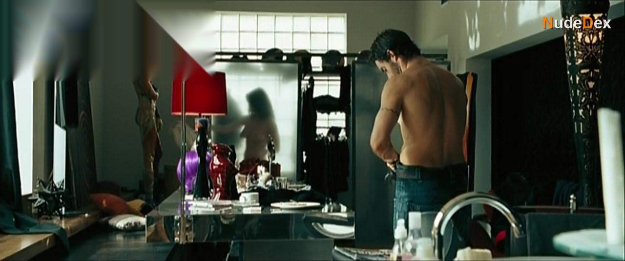 Lucie Laurier in Nitro, photo 12