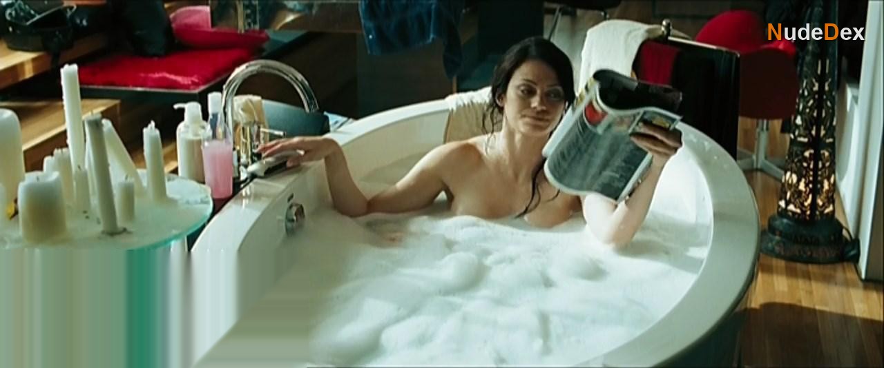 Lucie Laurier in Nitro, photo 22