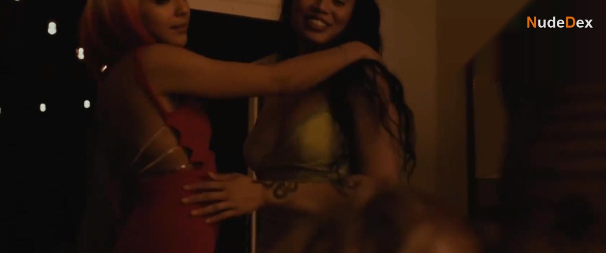 Lucy Diamante in Love Kills, photo 4