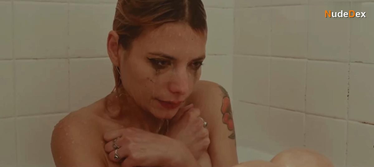 Lucy Diamante in Love Kills, photo 5