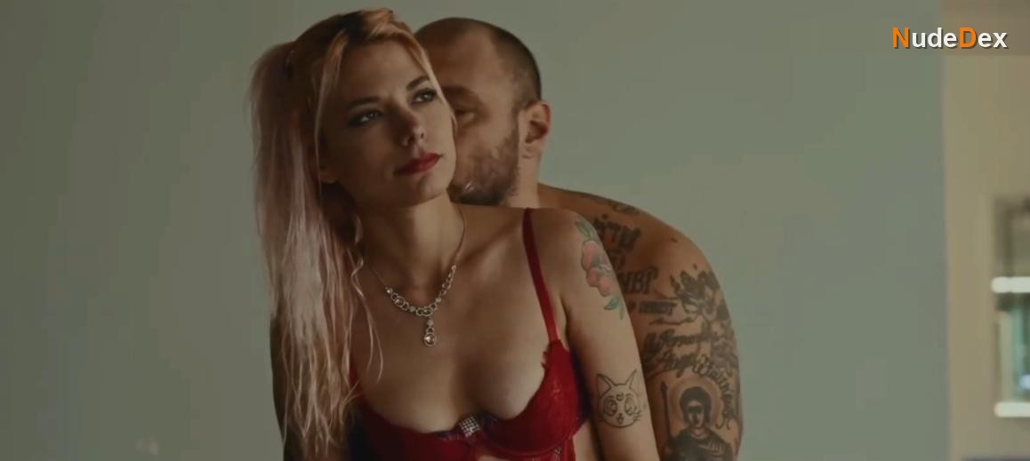 Lucy Diamante in Love Kills, photo 8