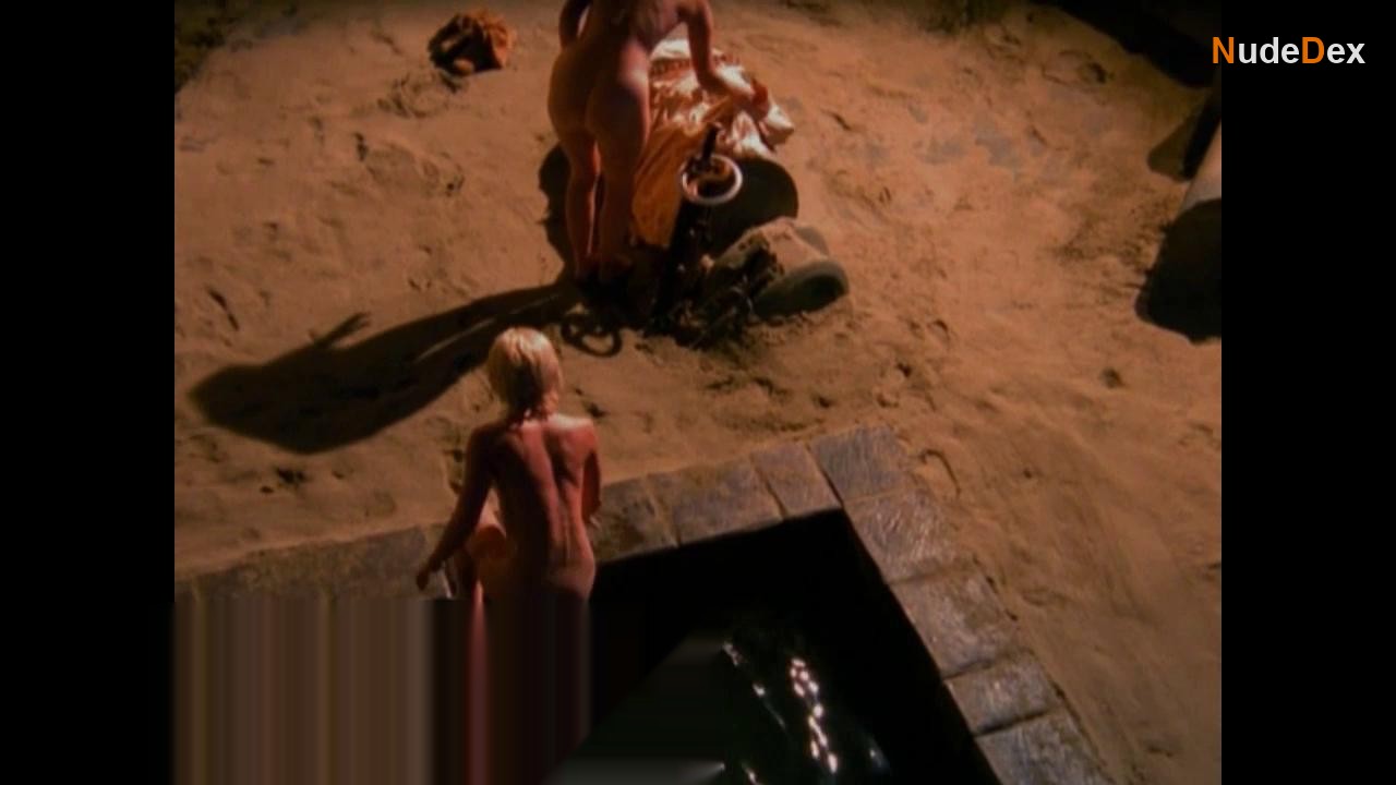 Lucy Lawless in Xena: Warrior Princess, photo 1
