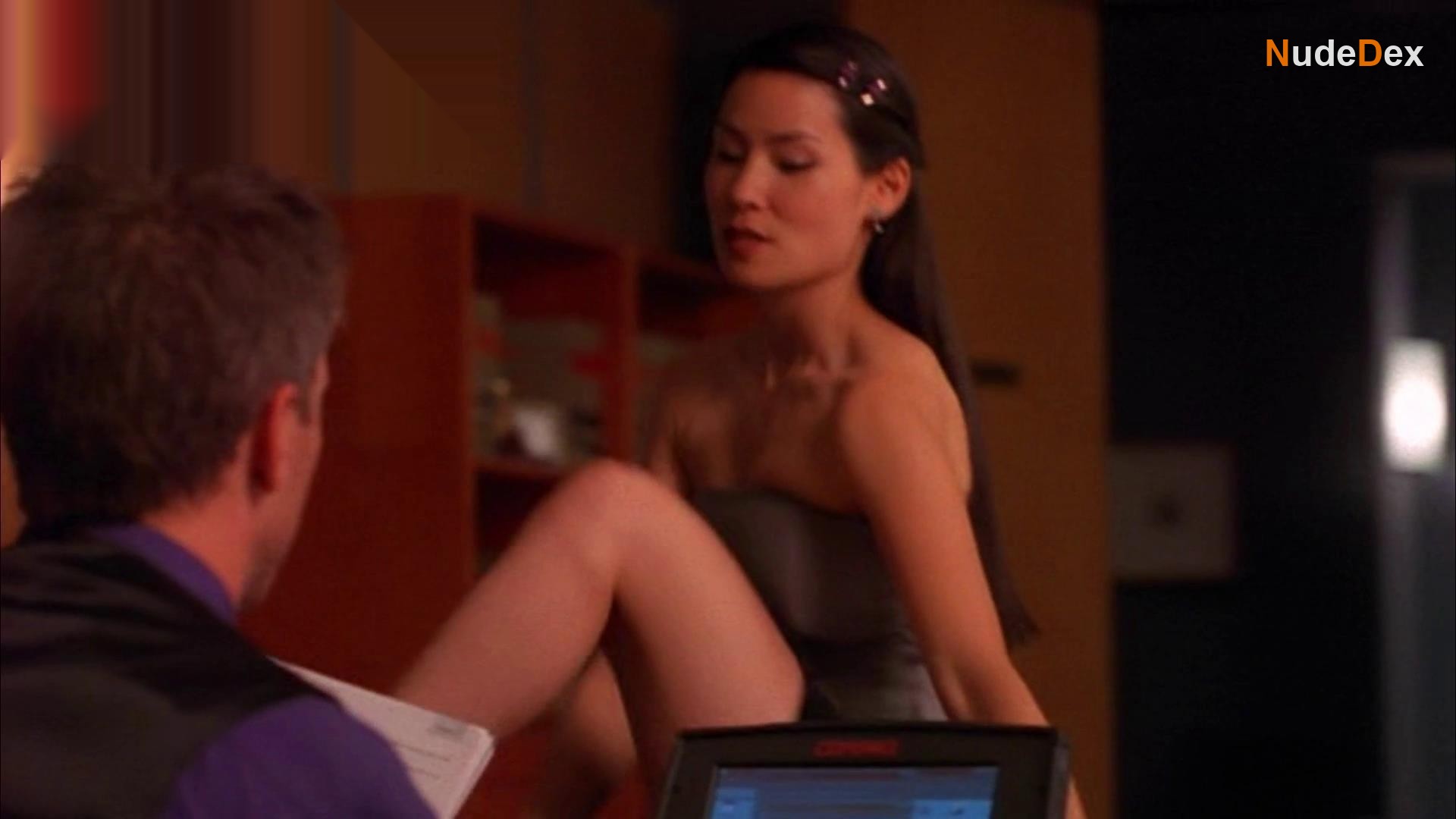 Lucy Liu in Ally Mcbeal, photo 3