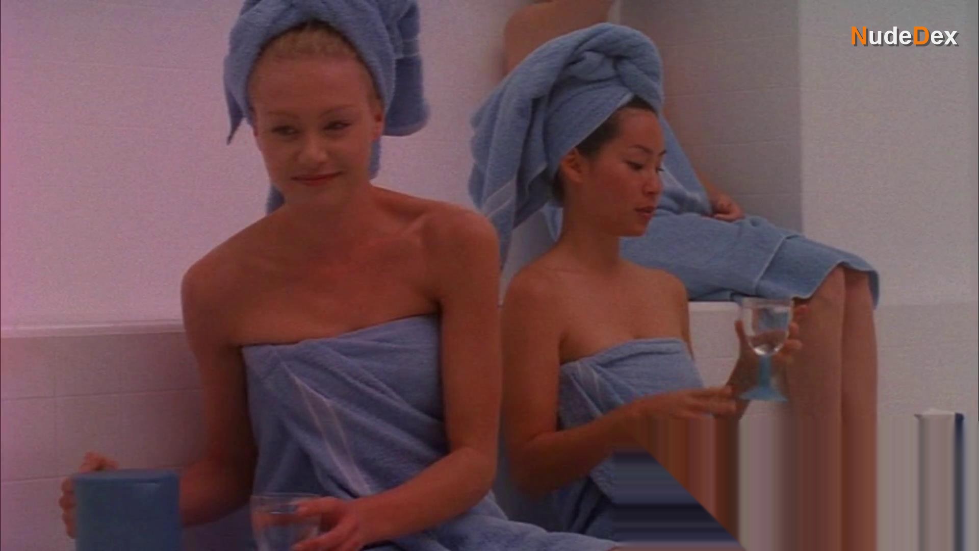 Lucy Liu in Ally Mcbeal, photo 18