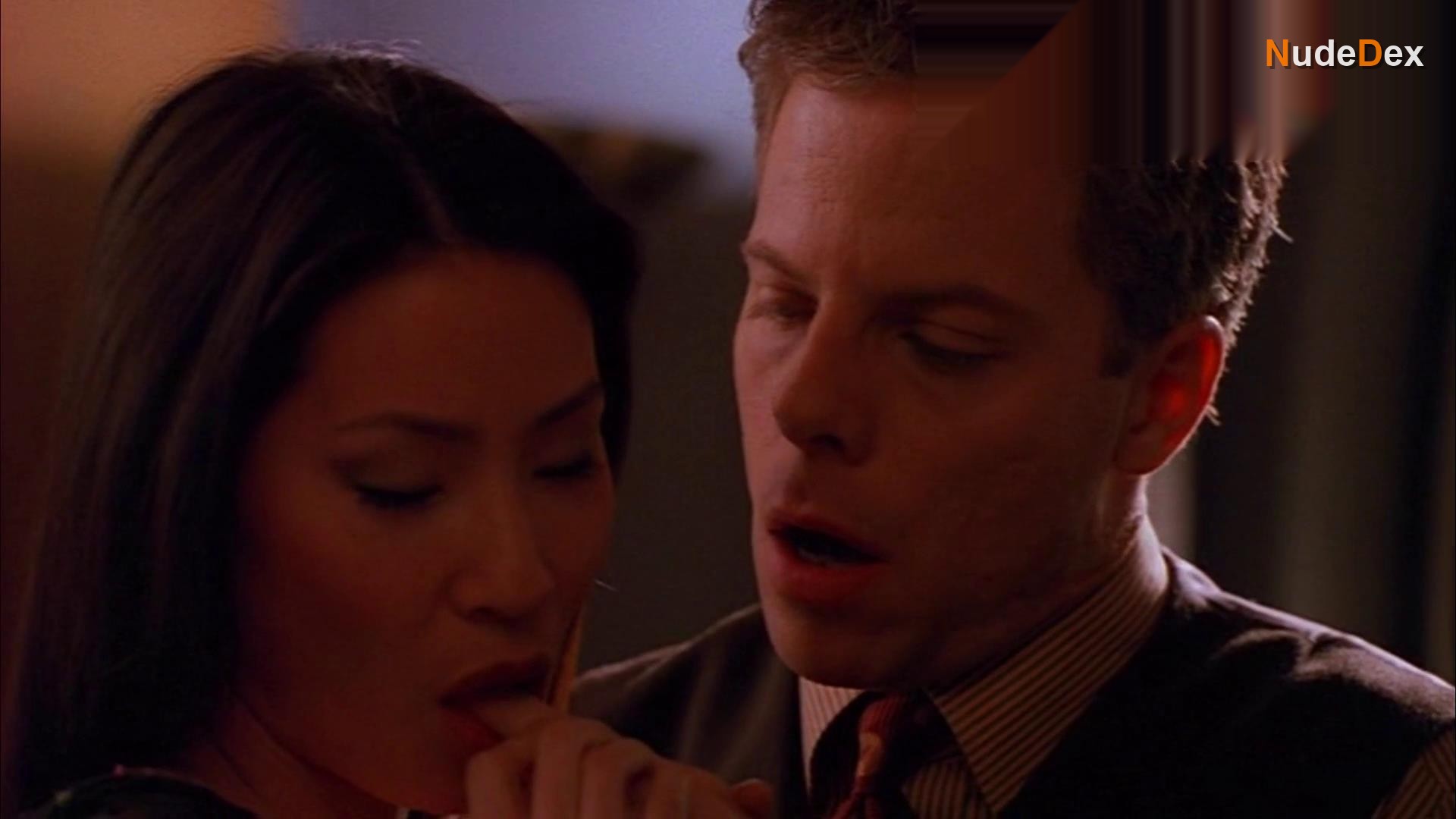 Lucy Liu in Ally Mcbeal, photo 26
