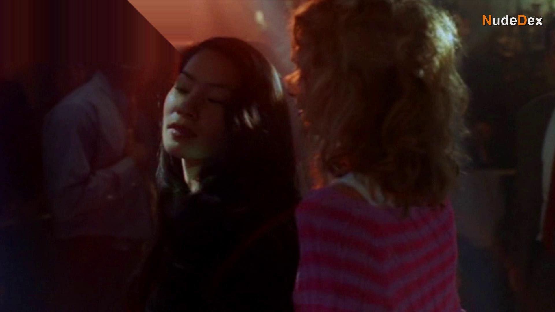Lucy Liu in Ally Mcbeal, photo 34