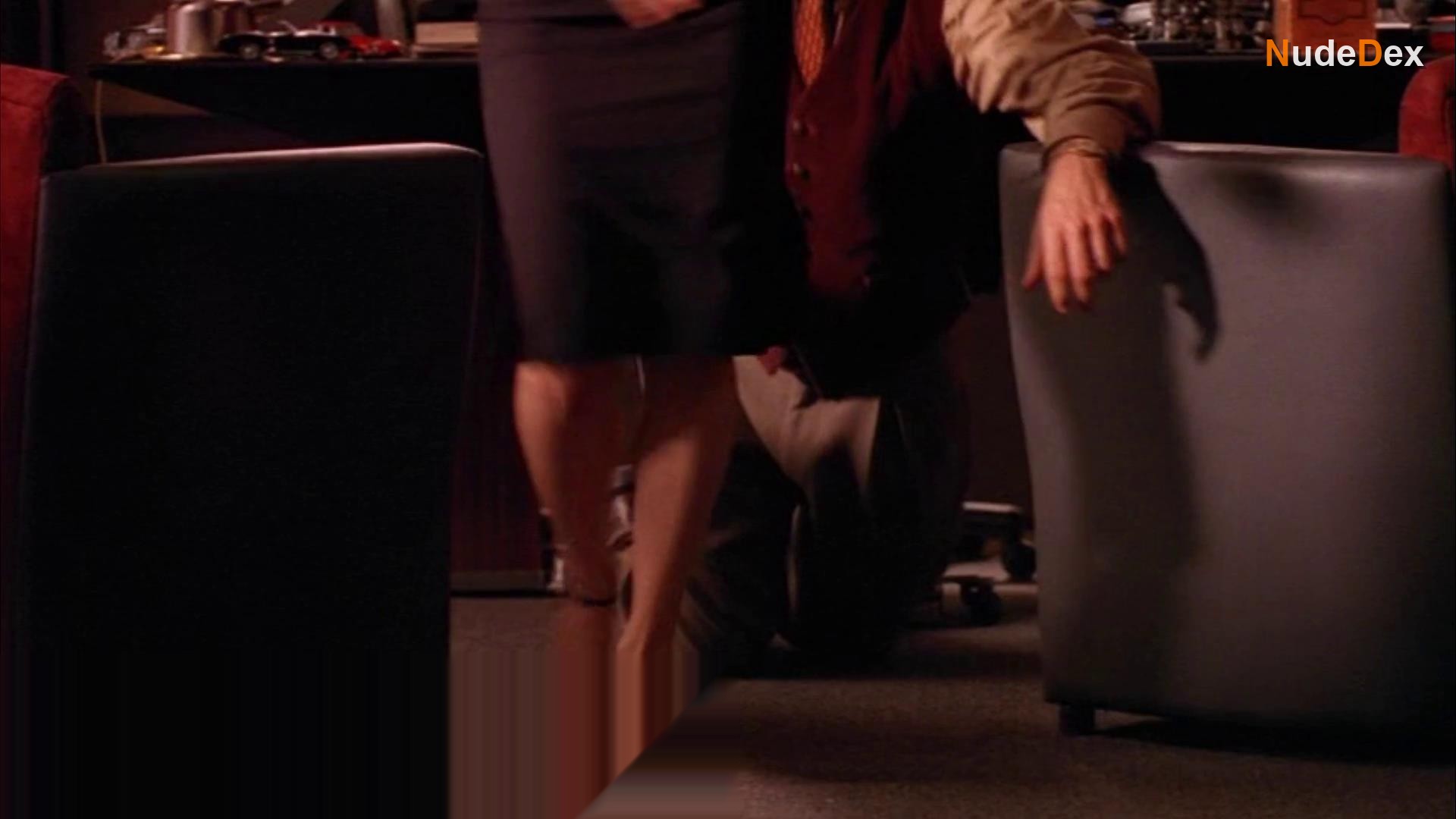 Lucy Liu in Ally Mcbeal, photo 42