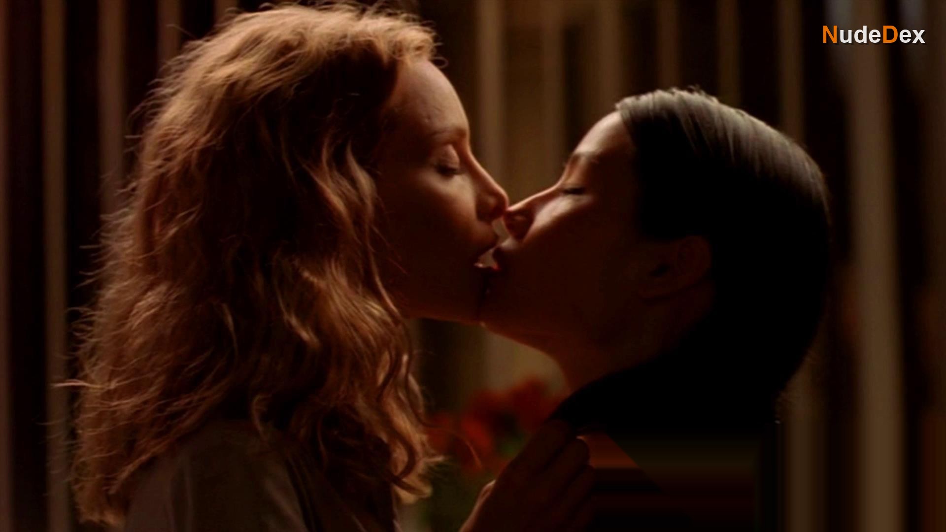Lucy Liu in Ally Mcbeal, photo 58
