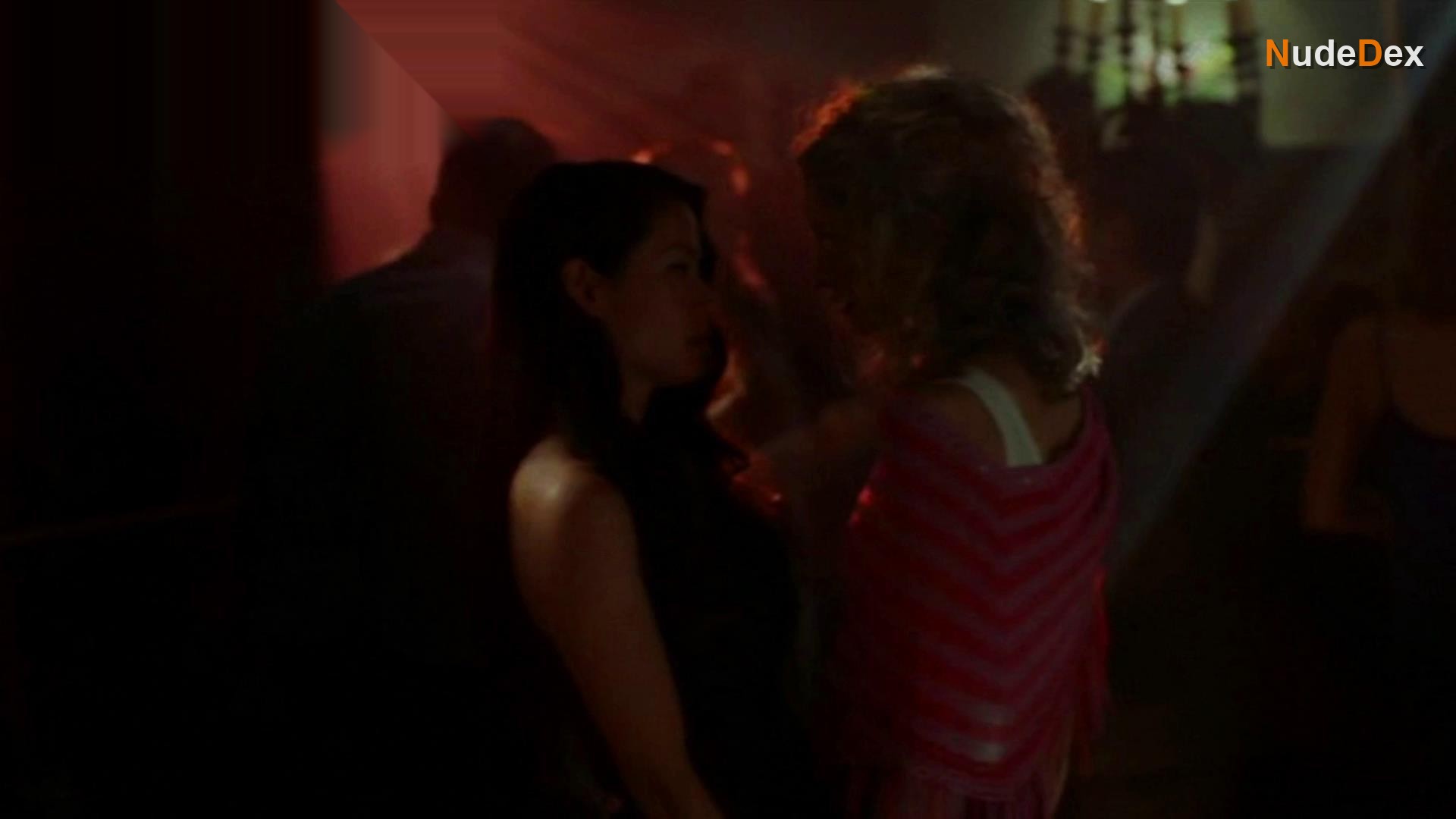 Lucy Liu in Ally Mcbeal, photo 62