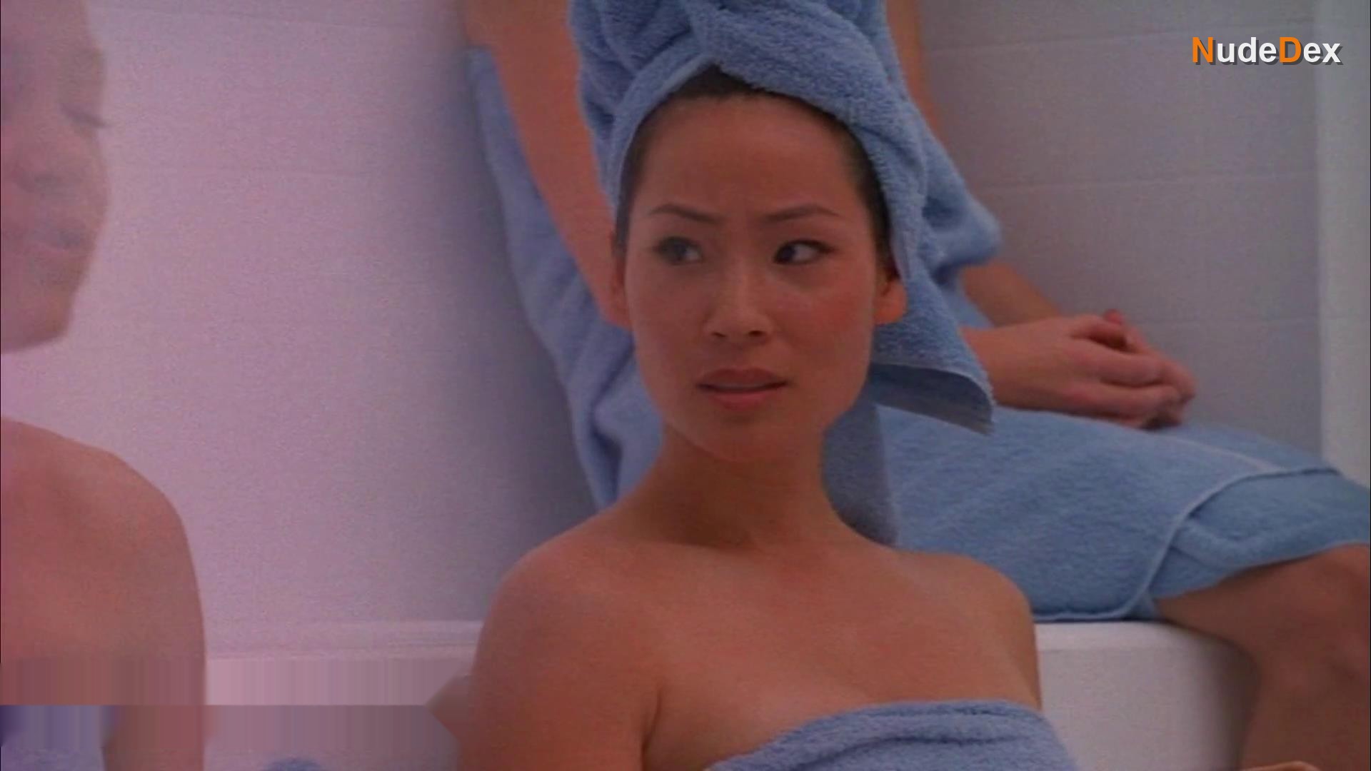 Lucy Liu in Ally Mcbeal, photo 71