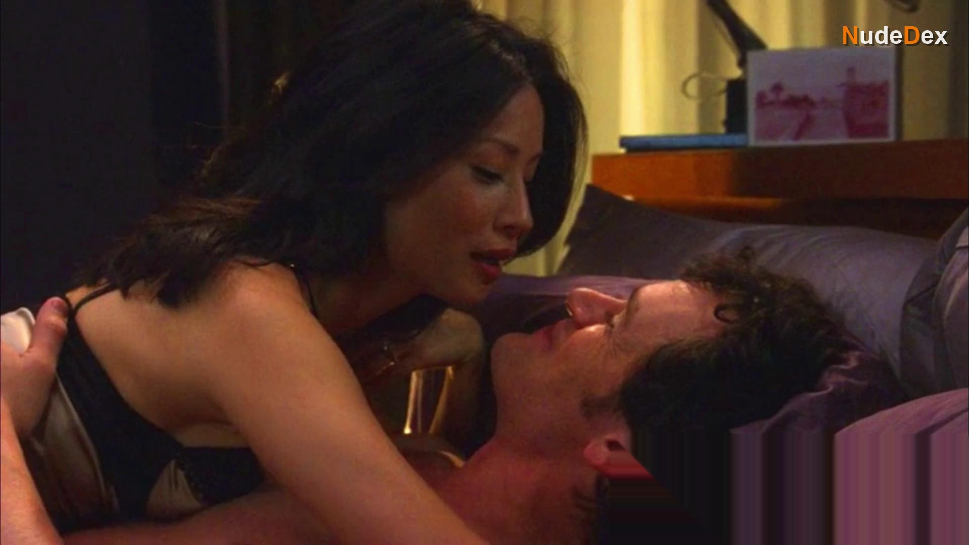 Lucy Liu in Ally Mcbeal, photo 78