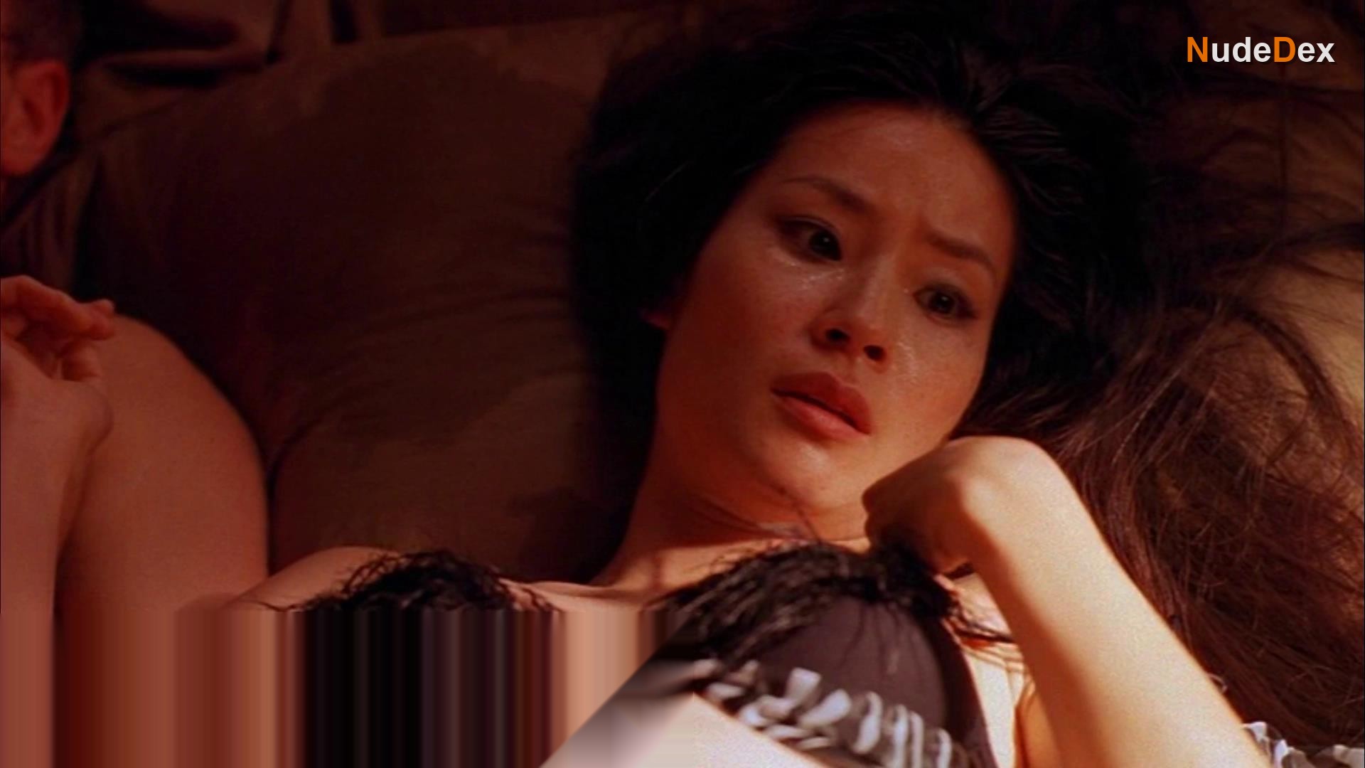 Lucy Liu in Ally Mcbeal, photo 81