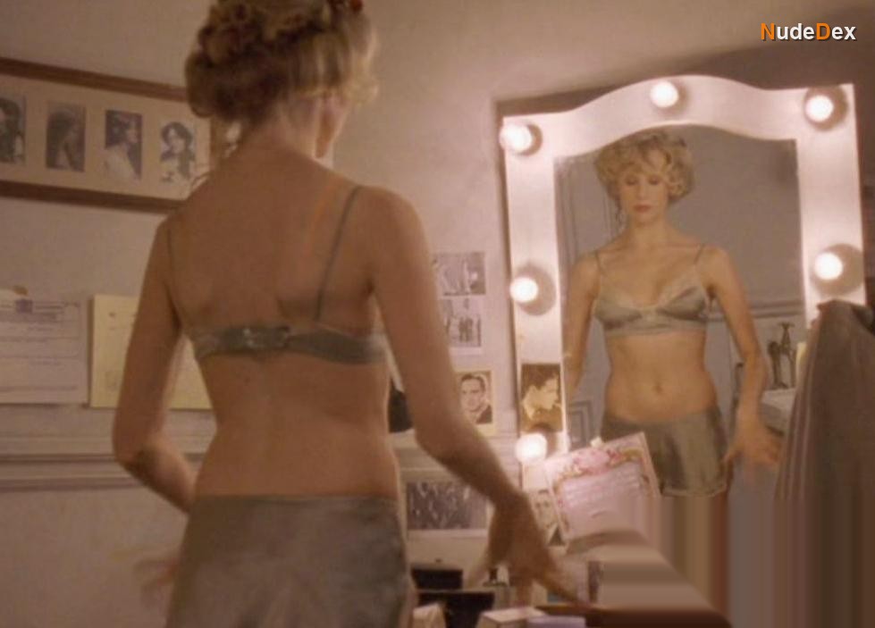 Lucy Punch in Being Julia, photo 1