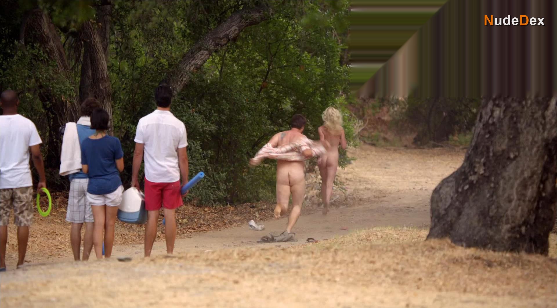 Lucy Punch in Someone Marry Barry, photo 1