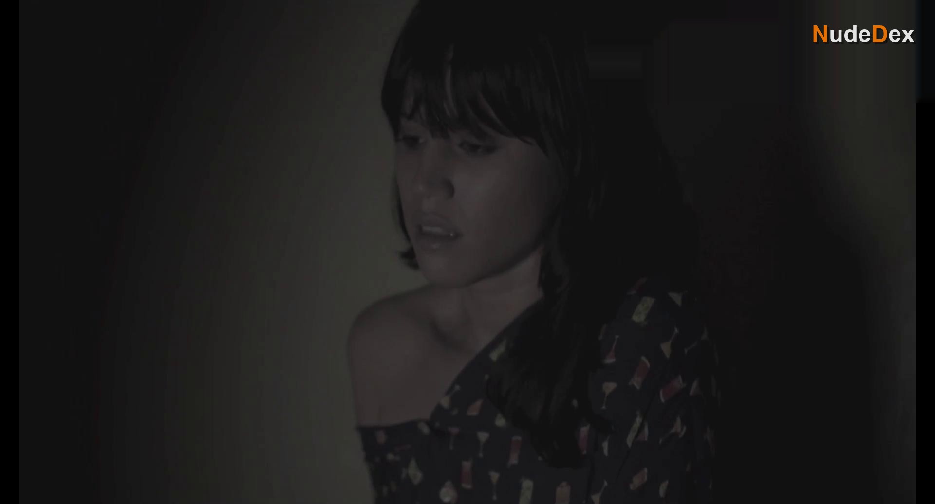Luiza Braga in Just A Night, photo 9
