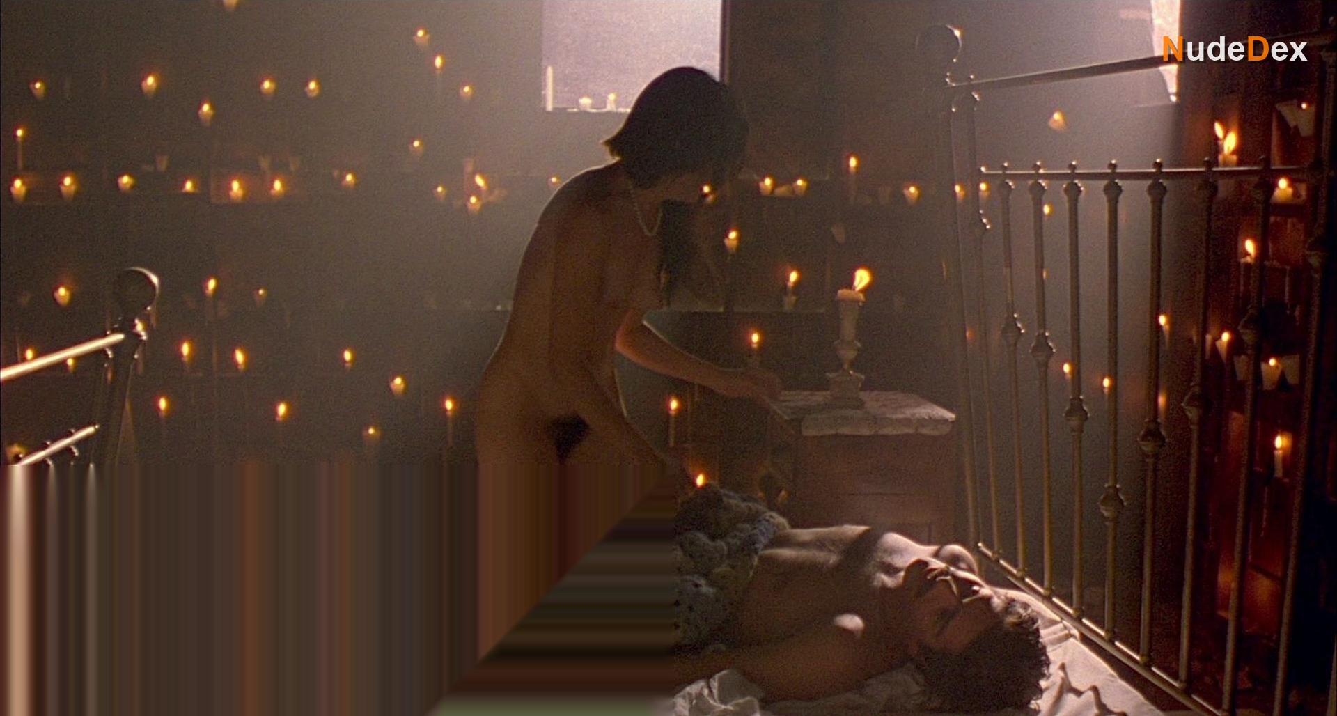 Lumi Cavazos in Like Water For Chocolate, photo 11