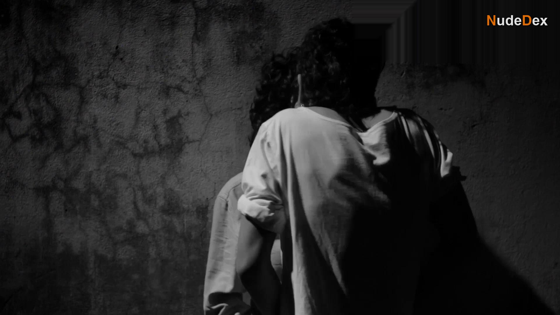 Luna Acosta in Strange Days, photo 15